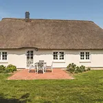 3 Bedroom Cozy Home In Emmelsbüll-Horsbüll *